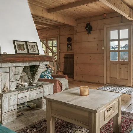 Artist's House Hébergement de vacances Falsztyn