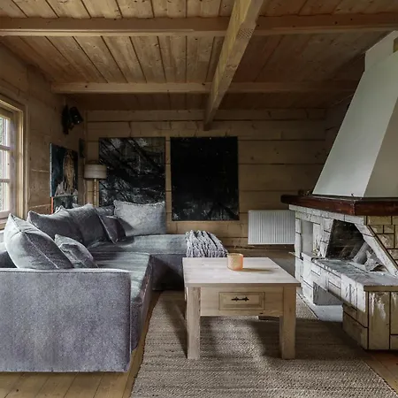 Artist's House * Falsztyn